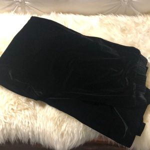 Coldwater creek velvet pants - sz Small - black NWT.